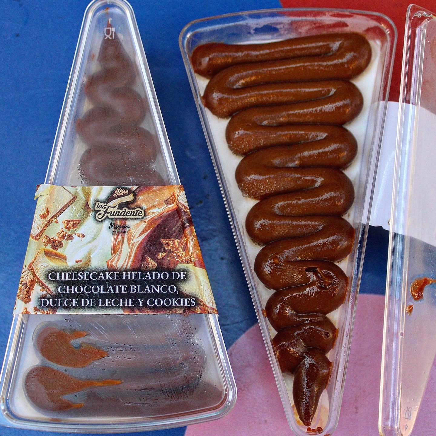 Cheesecake Helado de Chocolate Blanco, Dulce de leche y Cookies